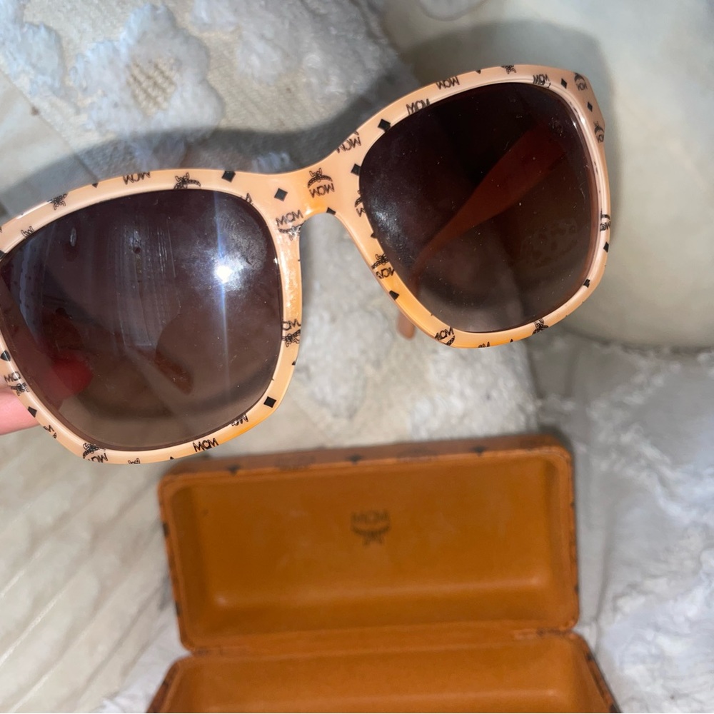 Only worn twice mcm sunglasses